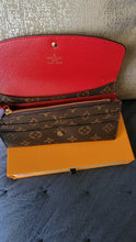 Load image into Gallery viewer, Emilie Wallet Damier