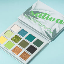 Load image into Gallery viewer, Hemp Eyeshadow Palette (green)
