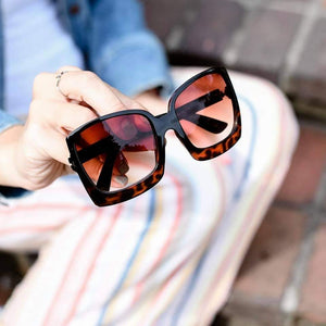 Cloeen Oversized Gradient Sunglasses