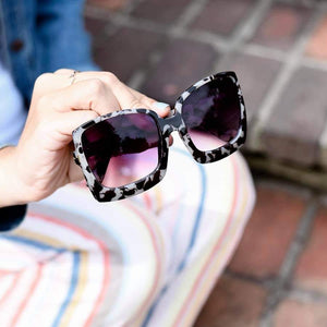 Cloeen Oversized Gradient Sunglasses