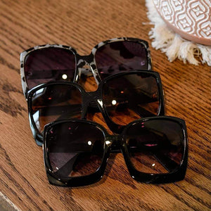 Cloeen Oversized Gradient Sunglasses