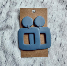 Load image into Gallery viewer, Heather Blues Clay Earrings

